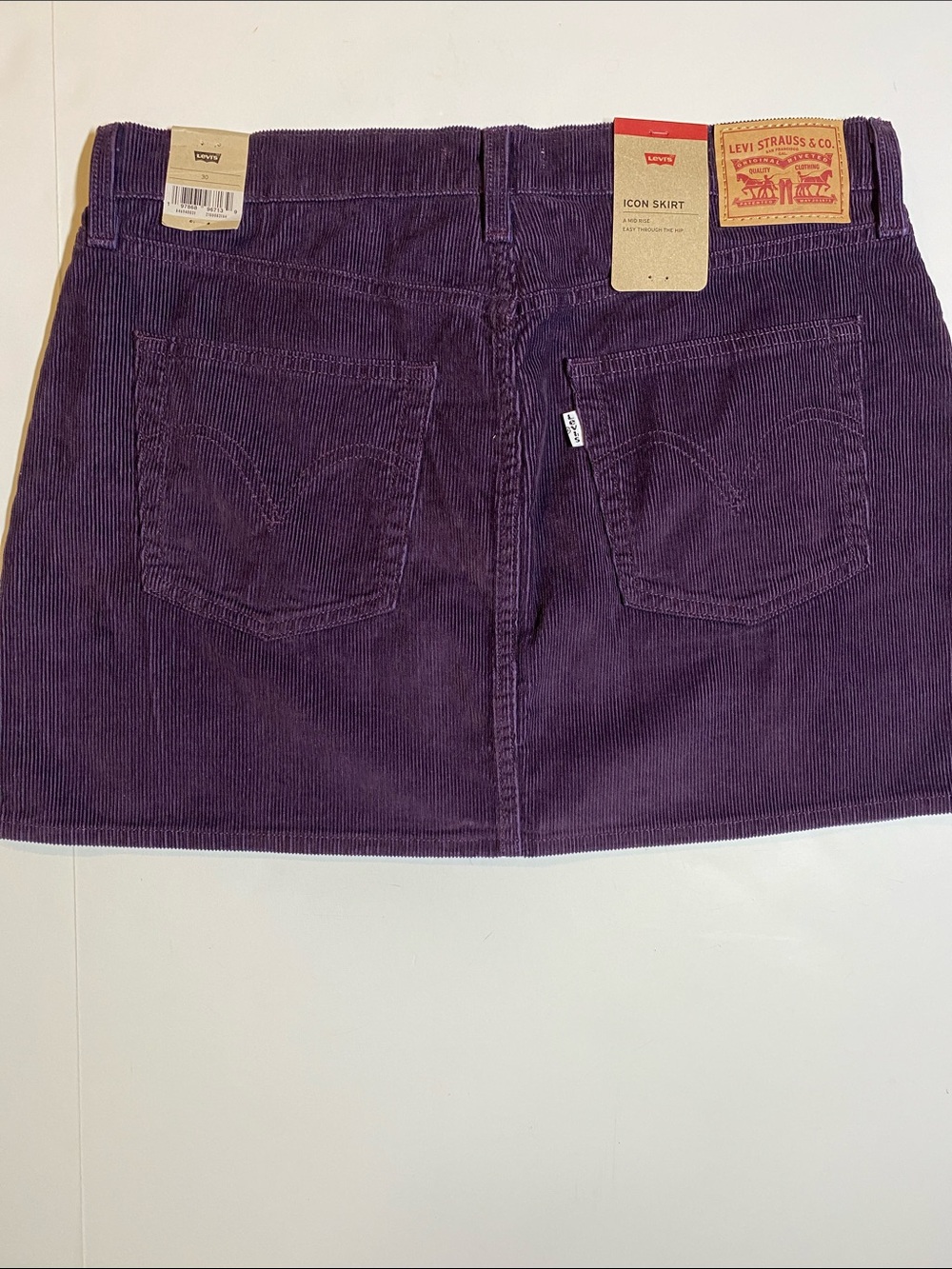 Levi’s SZ 30 Icon Dark Plum Corduroy Button Mini Skirt New D27e - Picture 2 of 11